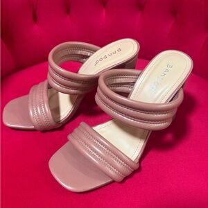 BAMBOO Women's Blush Heels
